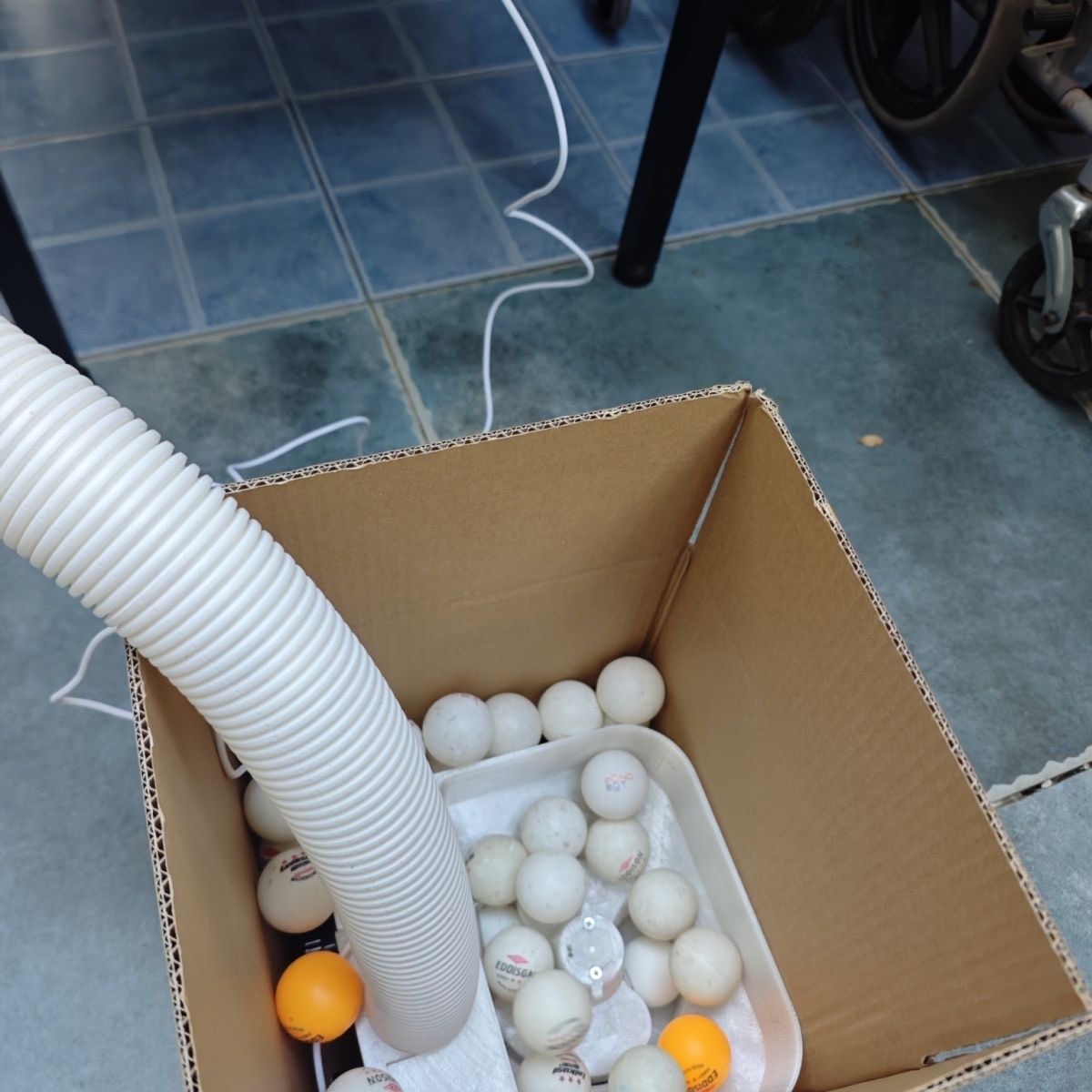 Automatic Table Tennis Loading - огляд і ціна Table Tennis Gun